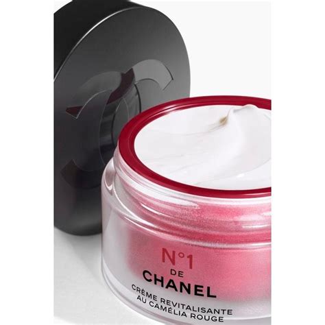 no 1 de chanel creme revitalisante au camelia rouge|chanel crema viso.